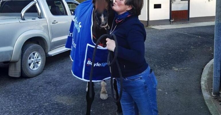 Sheila Mangan with her 2021 BoyleSports Irish Grand National winner Freewheelin Dylan